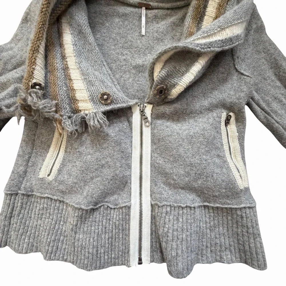 Free People Sweater Small Faux Scarf  Cowl Neck Gray Wool Zip Crop Jacket Knit